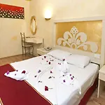 Ephesus Hitit Restaurant 4* Сельчук