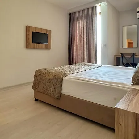 Otel Ephesus Hitit Restaurant 4*